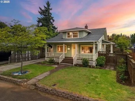 5903 SE Malden Street Portland OR 97206