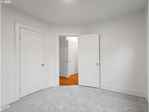 5903 SE Malden Street Portland OR 97206