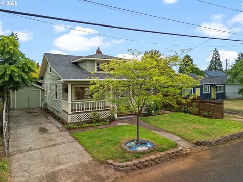 5903 SE Malden Street Portland OR 97206