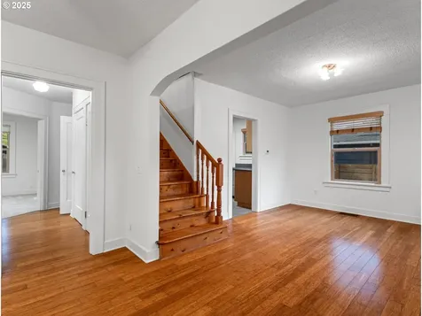 5903 SE Malden Street Portland OR 97206