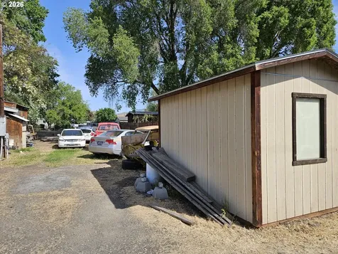 2912 W 2nd Street The Dalles OR 97058