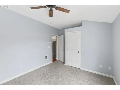 1683 N Jantzen Avenue Portland OR 97217