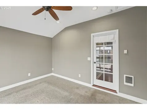 1683 N Jantzen Avenue Portland OR 97217