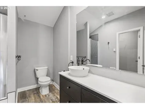 1683 N Jantzen Avenue Portland OR 97217