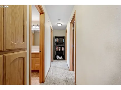 573 Creswood Drive Creswell OR 97426