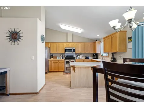573 Creswood Drive Creswell OR 97426