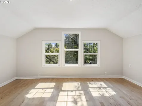 3917 SE Tibbetts Street Portland OR 97202