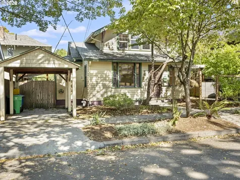3917 SE Tibbetts Street Portland OR 97202