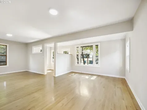 3917 SE Tibbetts Street Portland OR 97202