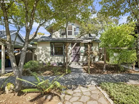 3917 SE Tibbetts Street Portland OR 97202