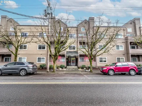 4320 S Corbett Avenue Portland OR 97239