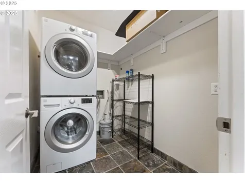 4320 S Corbett Avenue Portland OR 97239