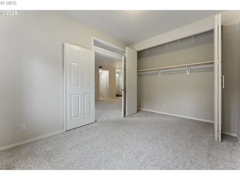 4320 S Corbett Avenue Portland OR 97239