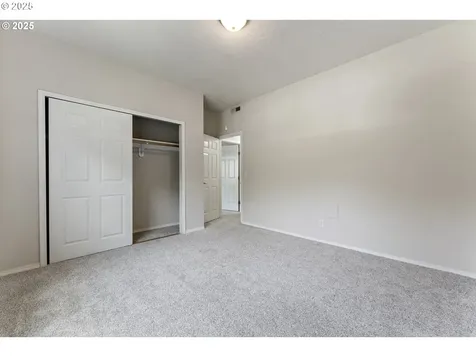 4320 S Corbett Avenue Portland OR 97239