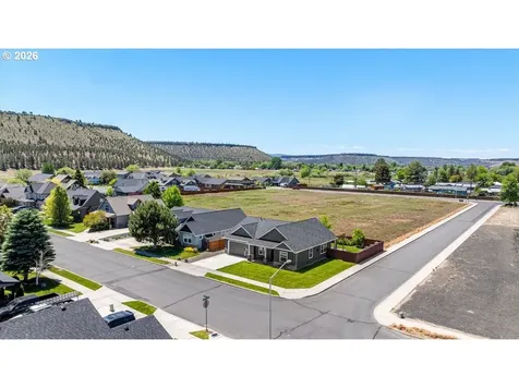 317 SE Pioneer Drive Prineville OR 97754