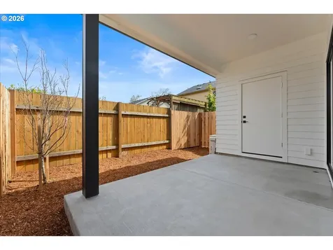 7884 SE 70th Avenue Portland OR 97206