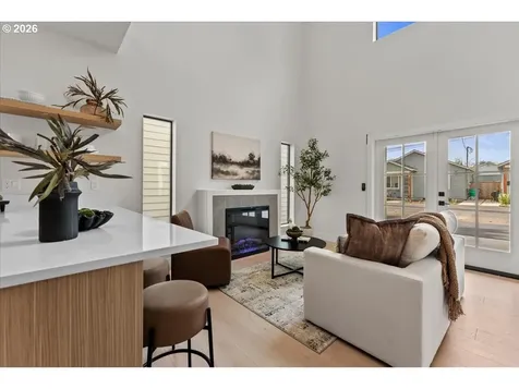 7884 SE 70th Avenue Portland OR 97206