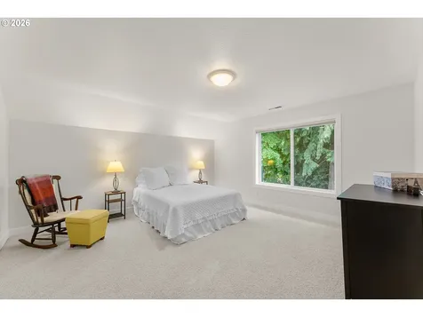 2432 SW Huber Court Portland OR 97219
