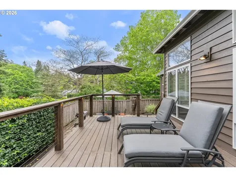 2432 SW Huber Court Portland OR 97219