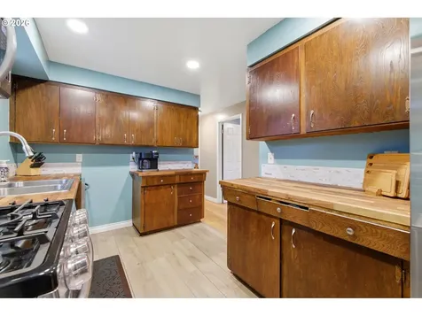 1530 SE 140th Avenue Portland OR 97233