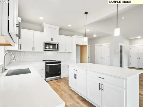 3447 NE Justus Avenue Estacada OR 97023