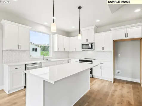 3447 NE Justus Avenue Estacada OR 97023