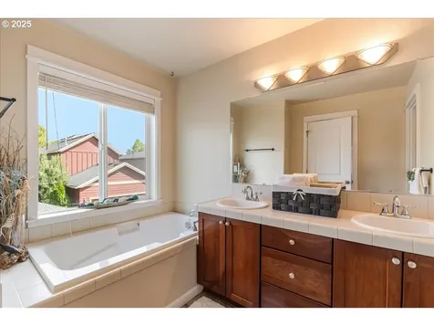 4615 SE Olivewood Street Hillsboro OR 97123
