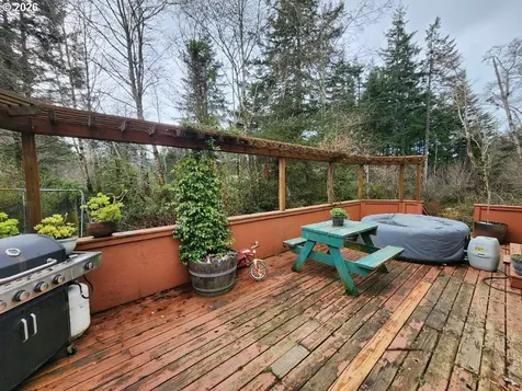 45366 Highway 101 Langlois OR 97450