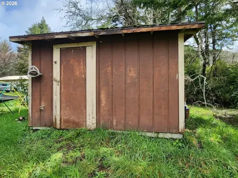 45366 Highway 101 Langlois OR 97450
