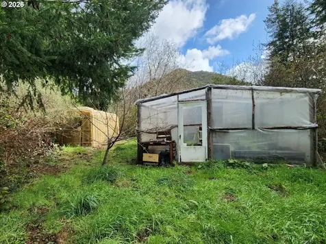 45366 Highway 101 Langlois OR 97450