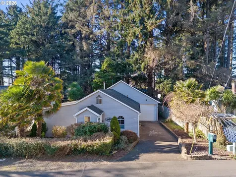 3607 NW Port Avenue Lincoln City OR 97367