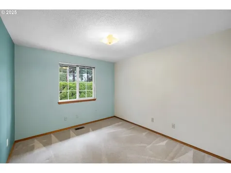 407 SE 202nd Avenue Portland OR 97233
