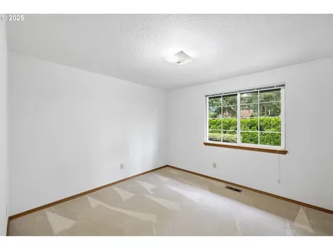 407 SE 202nd Avenue Portland OR 97233