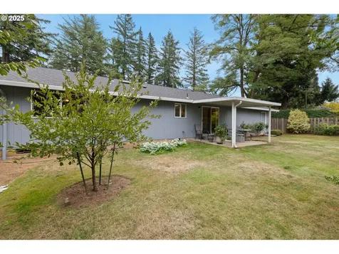 407 SE 202nd Avenue Portland OR 97233