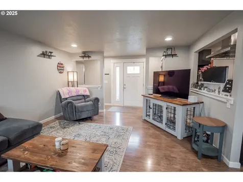 732 53rd Street Springfield OR 97478