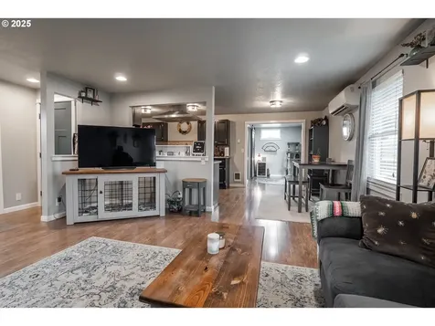 732 53rd Street Springfield OR 97478