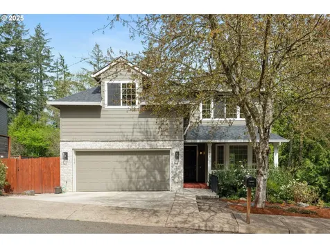 7435 SW 49th Court Portland OR 97219
