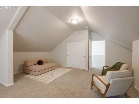 7435 SW 49th Court Portland OR 97219