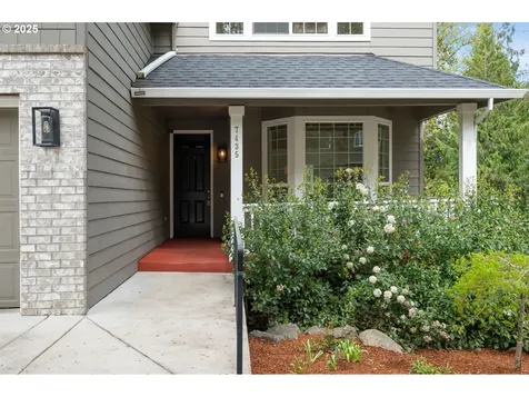 7435 SW 49th Court Portland OR 97219