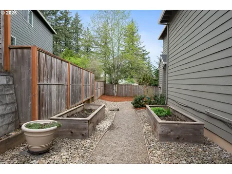 7435 SW 49th Court Portland OR 97219