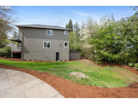 7435 SW 49th Court Portland OR 97219