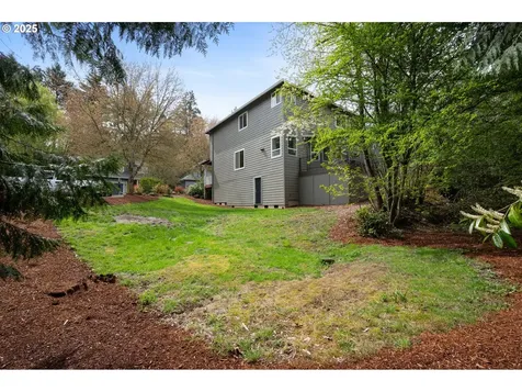 7435 SW 49th Court Portland OR 97219