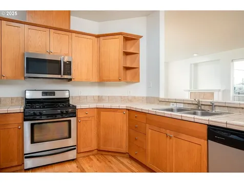 1113 W Powell Boulevard Gresham OR 97030