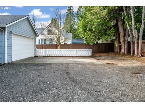 1113 W Powell Boulevard Gresham OR 97030