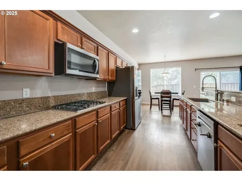 33800 NE Erin Drive Scappoose OR 97056