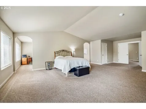 33800 NE Erin Drive Scappoose OR 97056