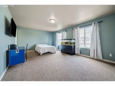 33800 NE Erin Drive Scappoose OR 97056