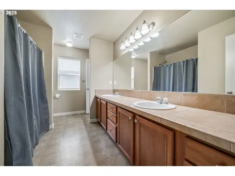 33800 NE Erin Drive Scappoose OR 97056
