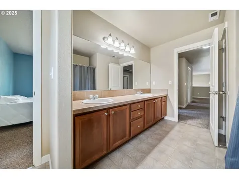 33800 NE Erin Drive Scappoose OR 97056