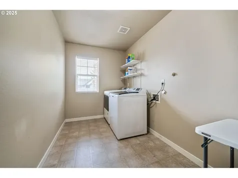 33800 NE Erin Drive Scappoose OR 97056